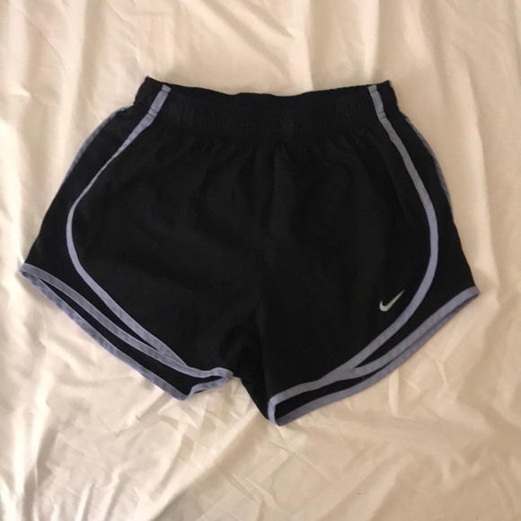 Nike running shorts - Picture 1 of 3